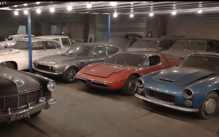 NieuwNieuws: Video - Geheime collectie Dordtse oldtimers onder de hamer