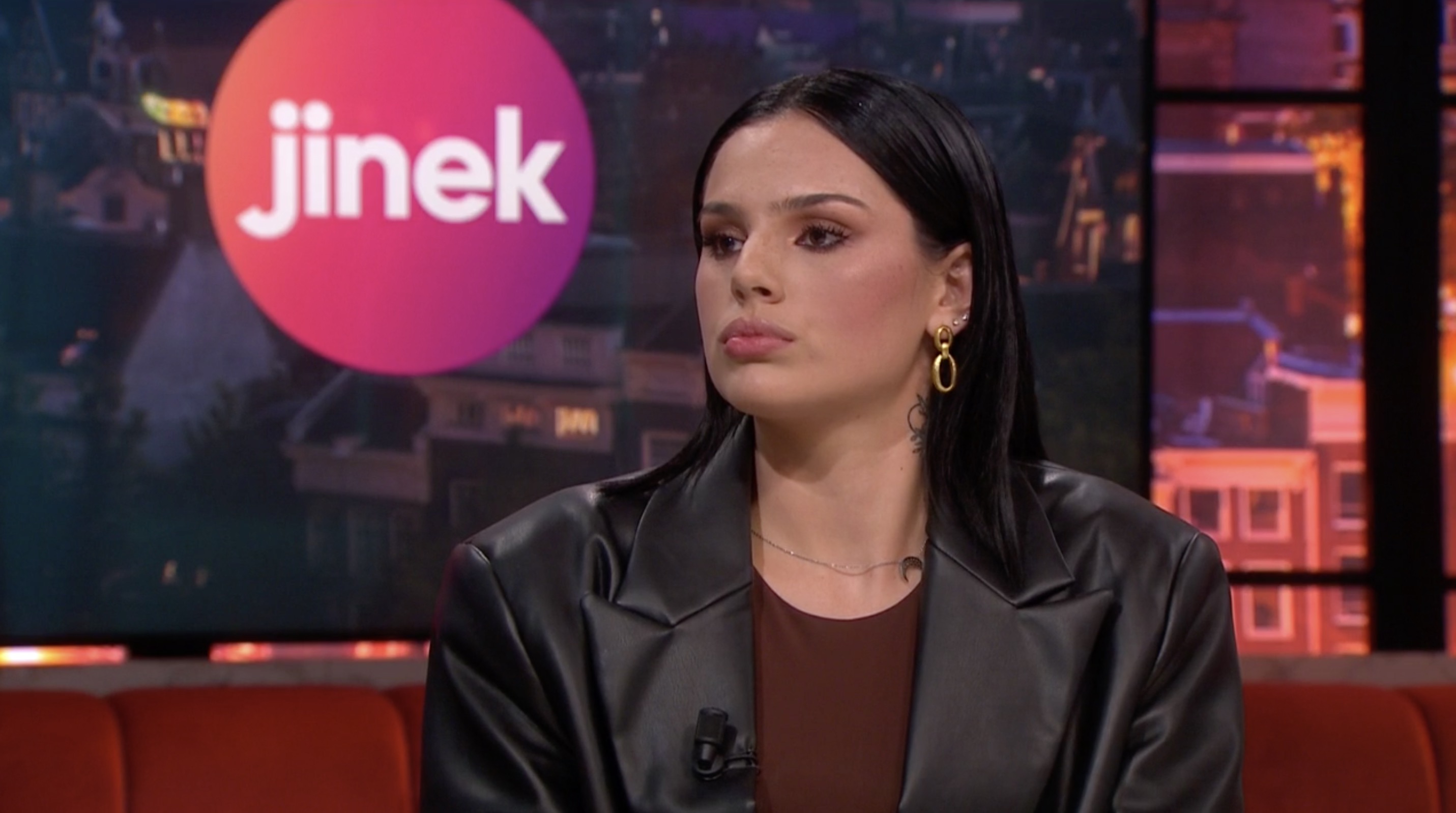 Nieuwnieuws Famke Louise Ik Heb Geen Schijt Aan De Anderhalve Meter